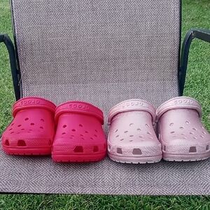 Bundle Set Of 2 Pair Unisex Adult Crocs ' Clogs - Red and Pink Size M6/WMS8